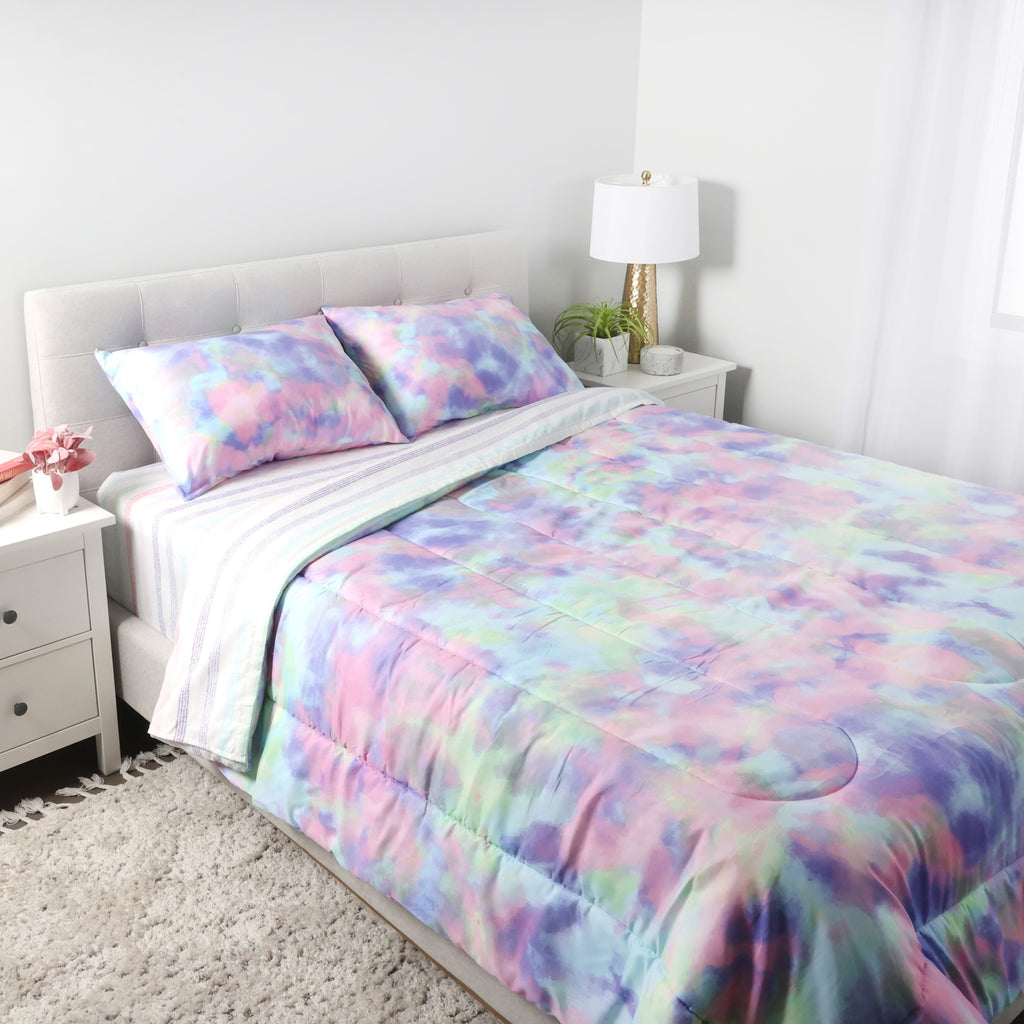 5-Piece Full Bedding Set, Tie Dye room shot