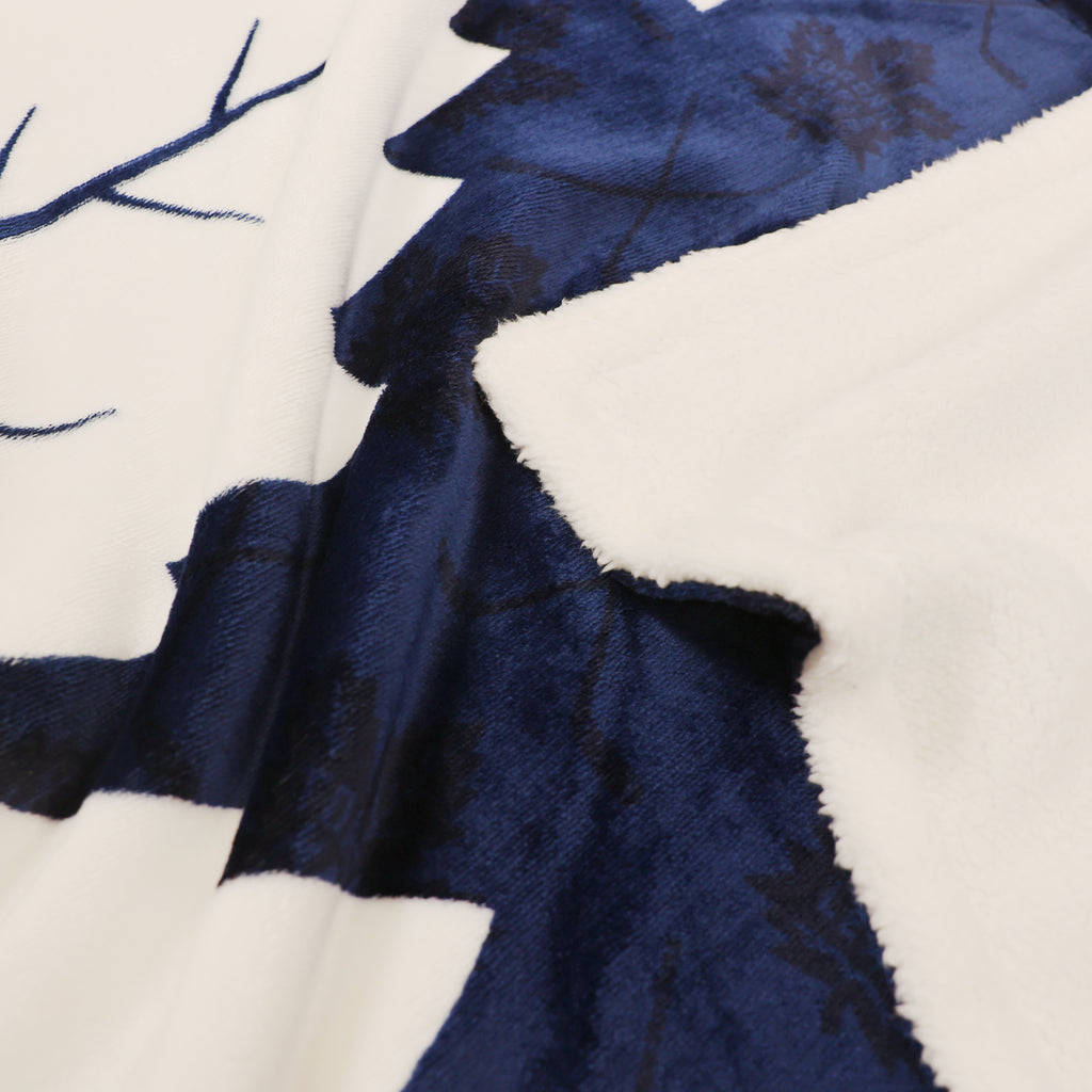 NHL Toronto Maple Leafs Sherpa Blanket, 50" x 60" close up