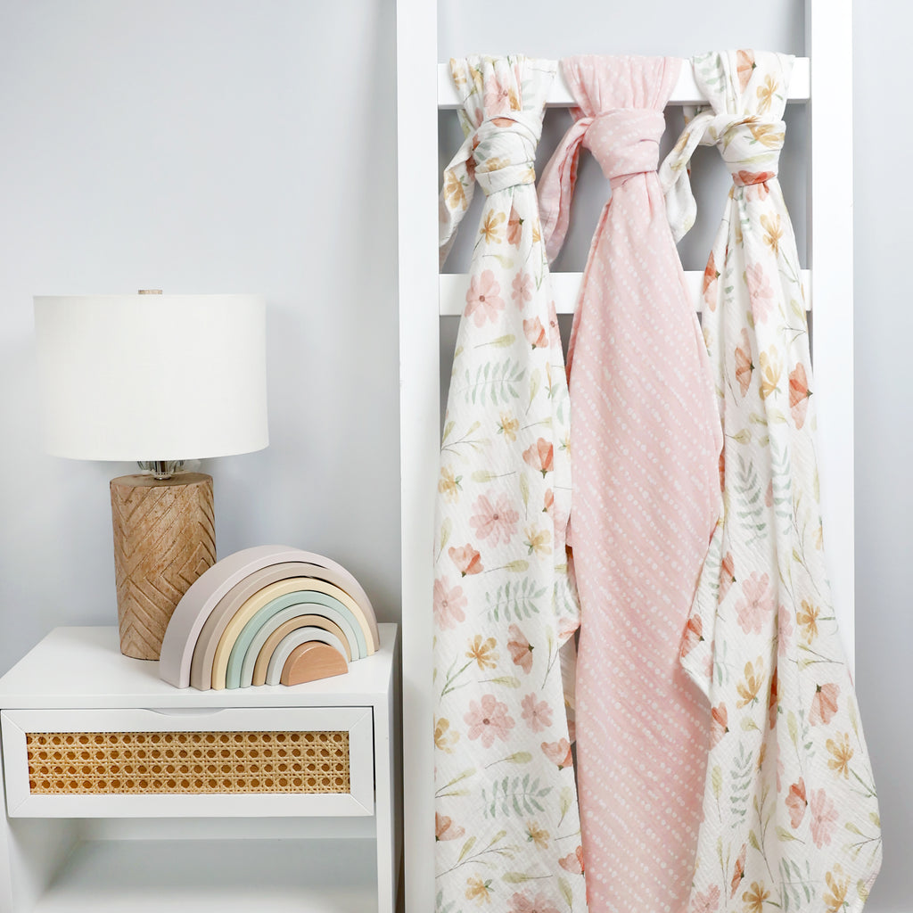3-Piece Muslin Swaddle Blankets, Floral room shot