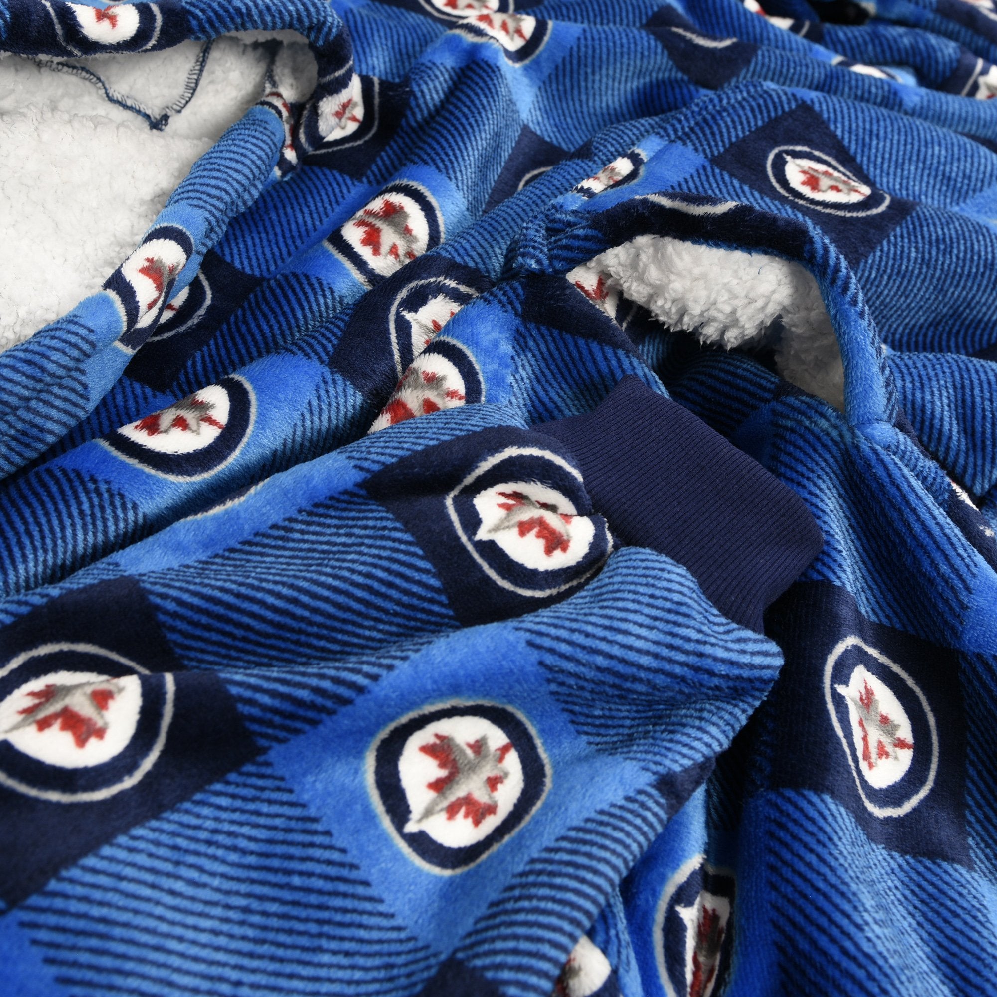 Winnipeg Jets Baby Yoda Fleece Blanket The Force Is Strong - Mugteeco