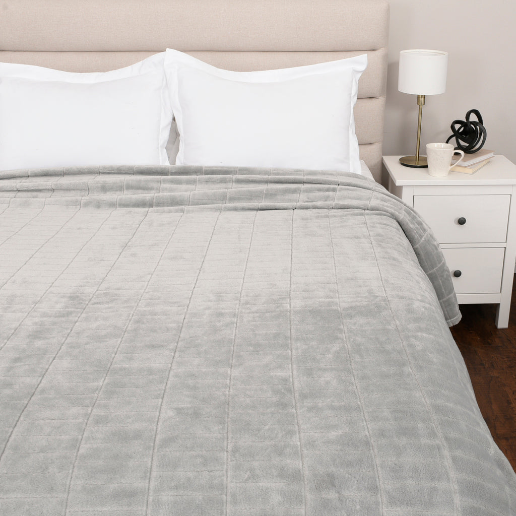 Life Comfort Recycled Brick Jacquard Blanket, Grey 90” x 90” room shot