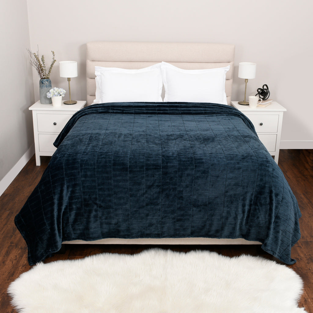 Life Comfort Recycled Brick Jacquard Blanket, Blue 108” x 90” room shot